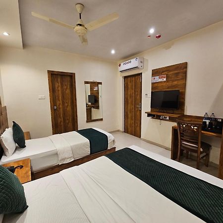 Hotel Bkc Garden - Near Us Embassy Bkc Mumbai  Buitenkant foto
