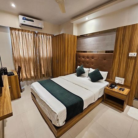Hotel Bkc Garden - Near Us Embassy Bkc Mumbai  Buitenkant foto