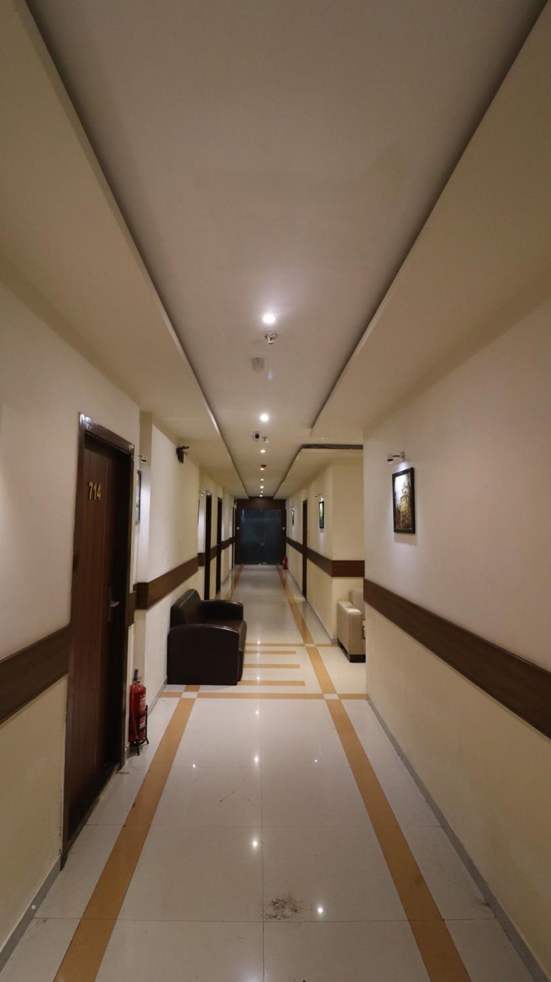 Hotel Bkc Garden - Near Us Embassy Bkc Mumbai  Buitenkant foto