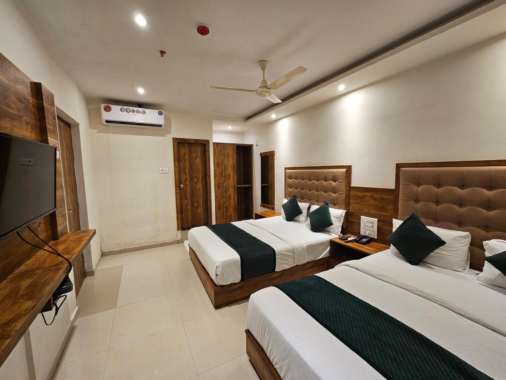 Hotel Bkc Garden - Near Us Embassy Bkc Mumbai  Buitenkant foto